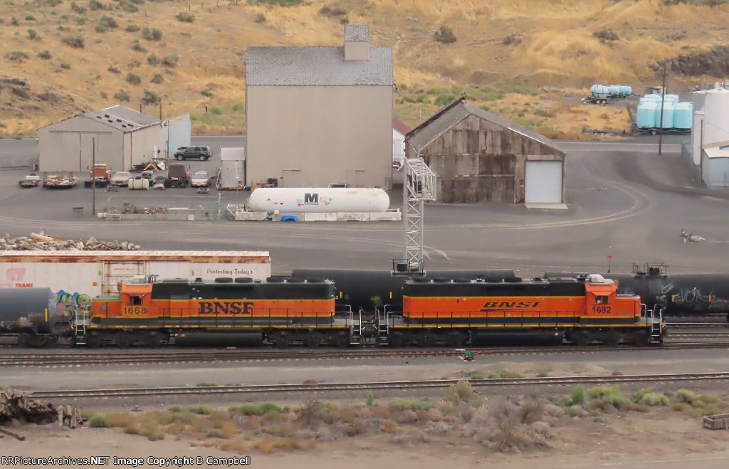 BNSF 1682-BNSF 1668